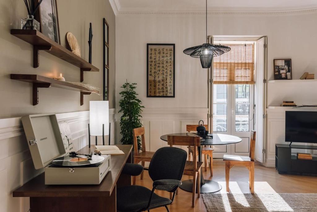 Apartment Tanigawa - 2 Bedrooms In Santo Antonio Lisbon